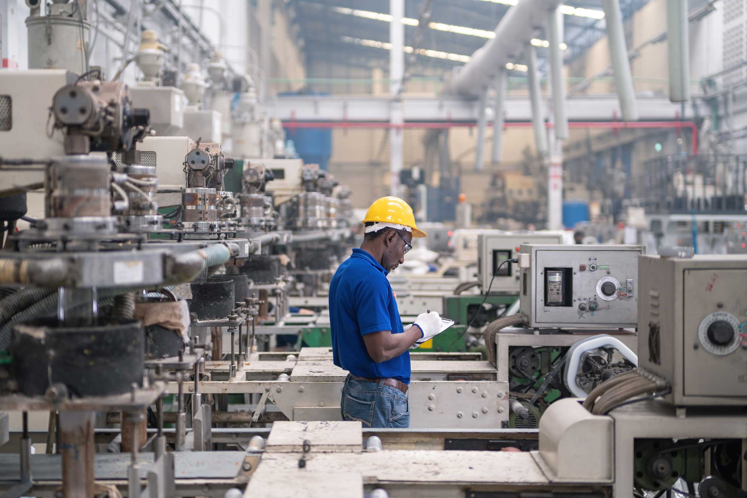 manufacturing-GettyImages-1463305344-2500