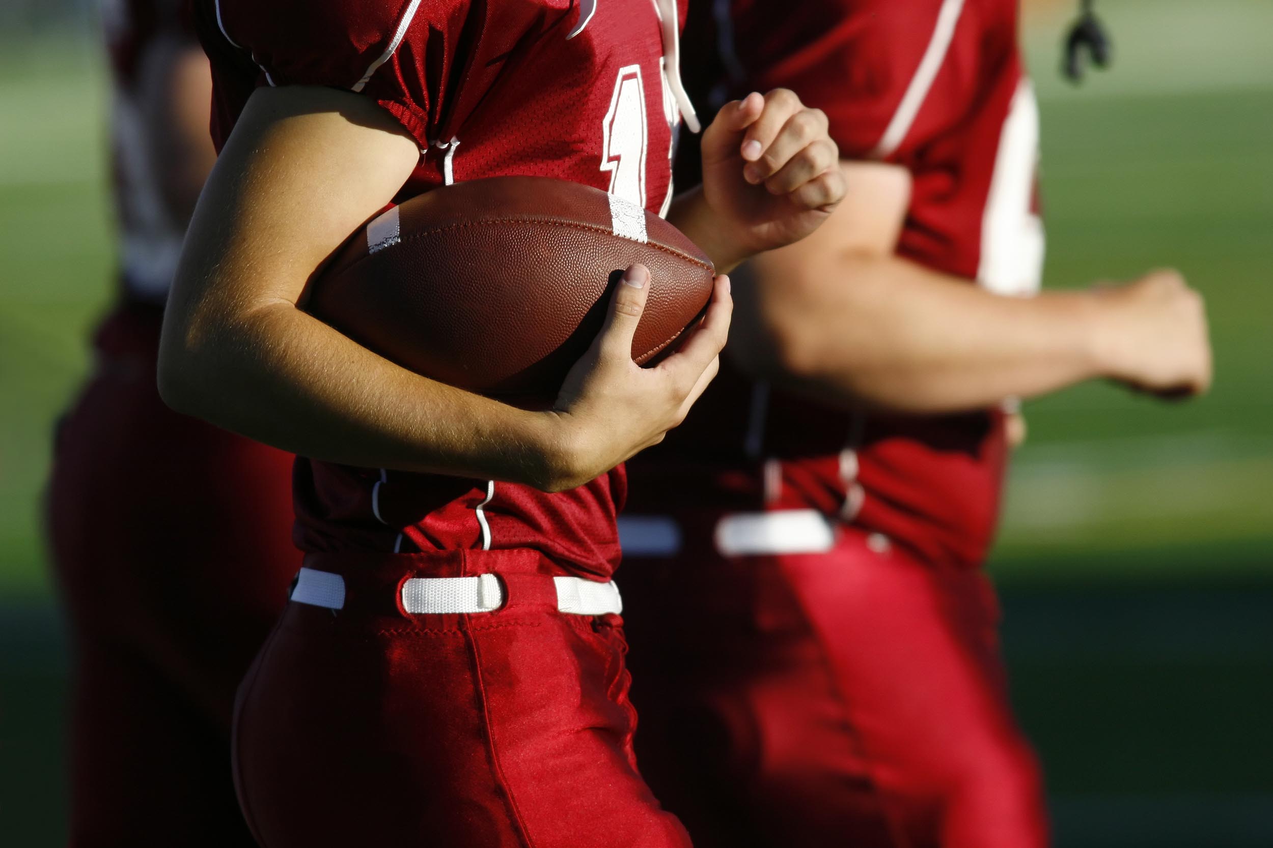 Football-GettyImages-108173987-2500