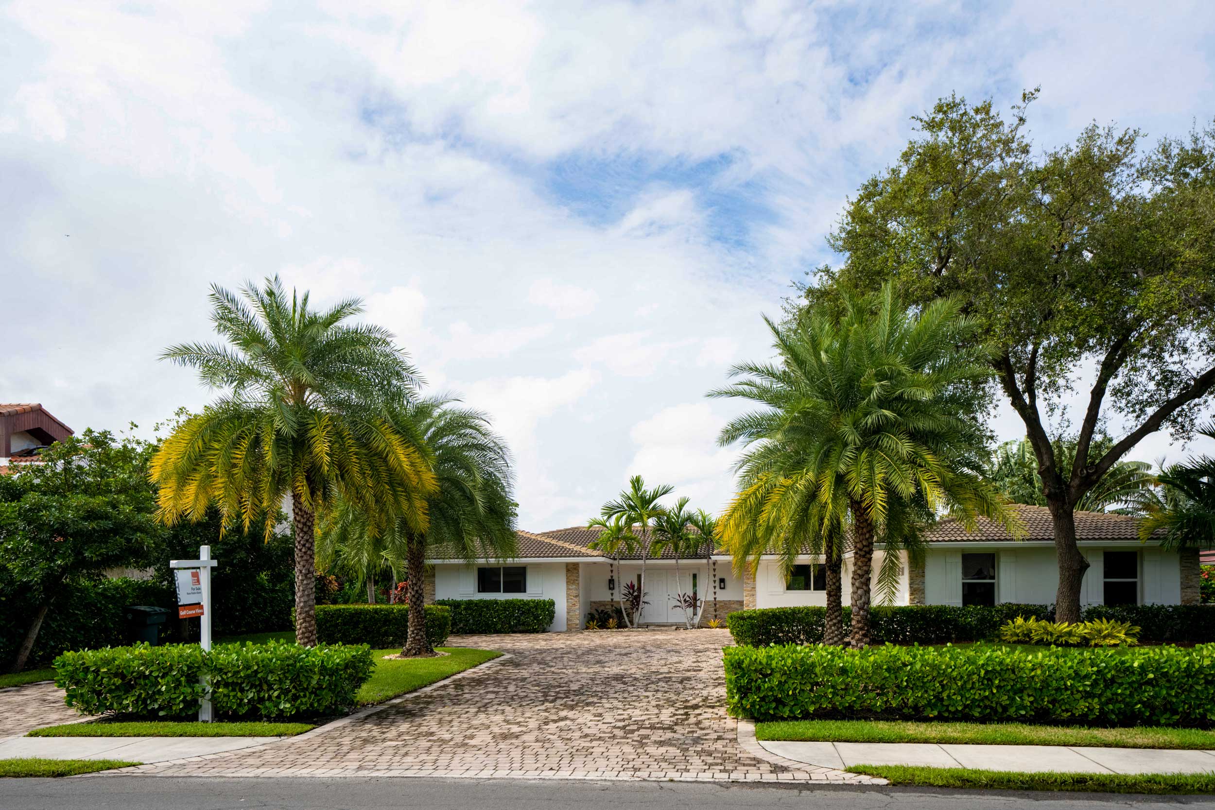 housing-GettyImages-1285349313-2500