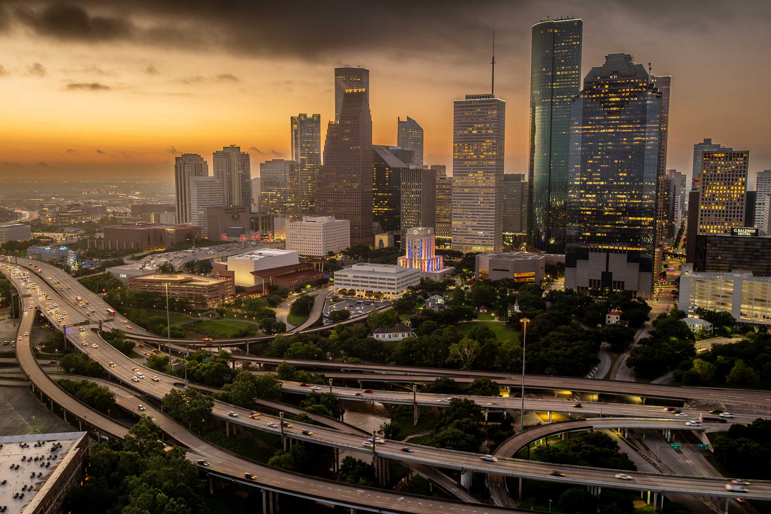 Houston-TX-GettyImages-2156367168-2500